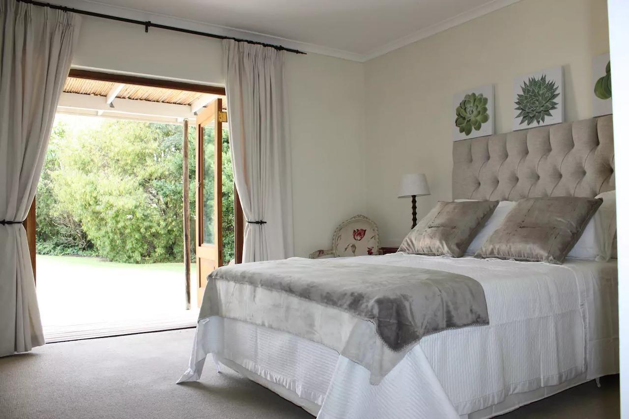 לינה וארוחת בוקר קייפטאון Camelot In Constantia מראה חיצוני תמונה