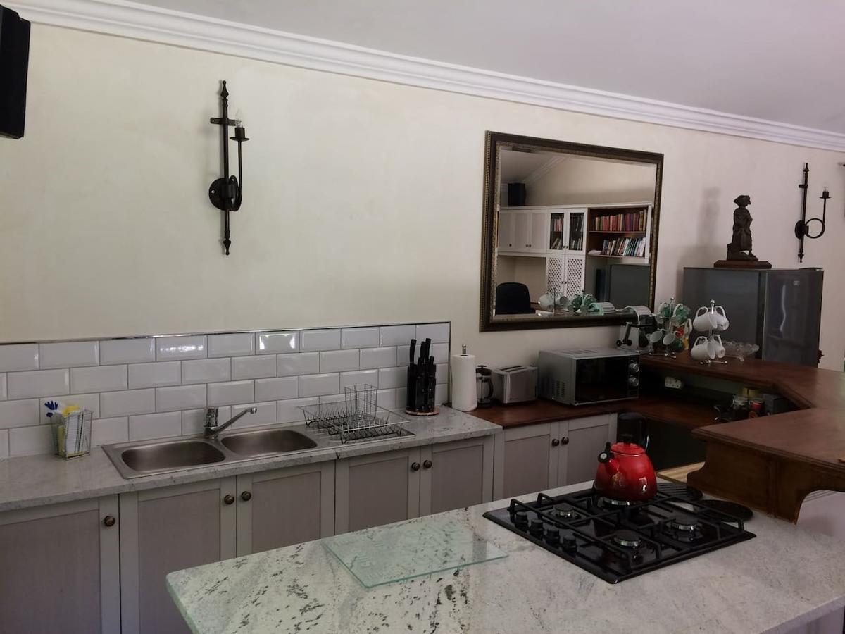 לינה וארוחת בוקר קייפטאון Camelot In Constantia מראה חיצוני תמונה